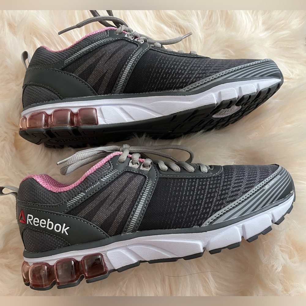 Womens Reebok Jet Dash Ride